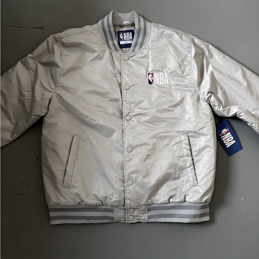 ❗️NBA Bomber Jacket Size L❗️